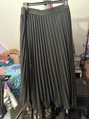 5 pairs of skirts